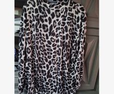 Leopard Print Tunic with Turtle Neck size 20