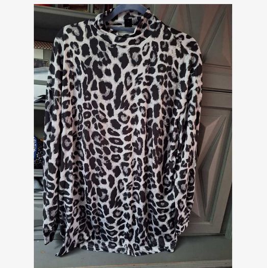 BNWT Lovely Tunic Top size 20