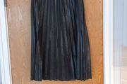 New Look Black Pleated Skirt.  S.16. New - No Tag.
