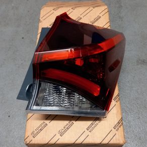 Toyota Auris Genuine Tail Lamp