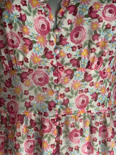 Lovely Gallery Floral maxi dress with front opening size UK16 EU44 Postage included