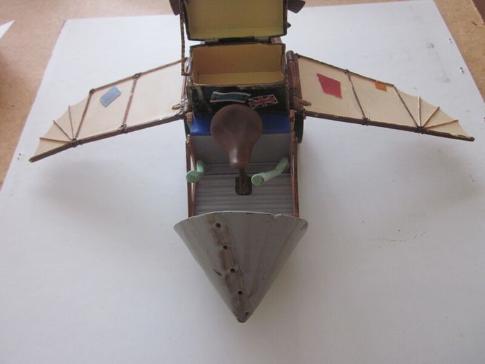 Chicken Run Rocky's Flying Machine Action Figure