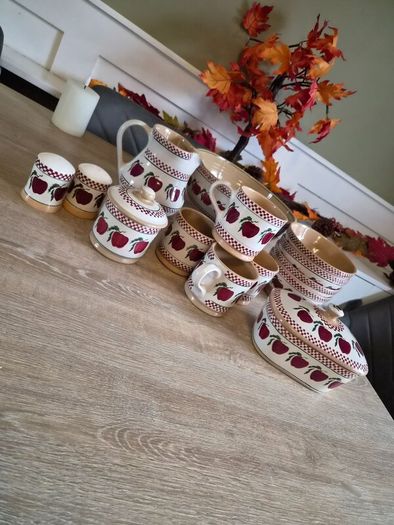 Nicholas Moss Apple collection