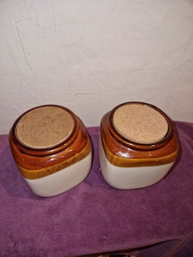 Vintage pair of brown & white jars with cork lid