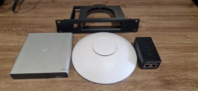 Ubiquti Cloudkey gen2+ & Unifi AP