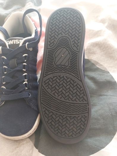 boys kswiss runners size 2