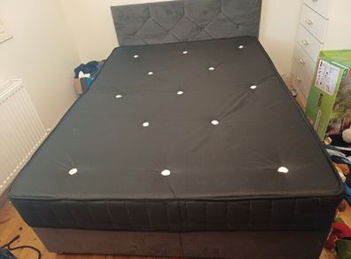 2 divan beds, were in spare rooms . slept in the odd time. with headboards.