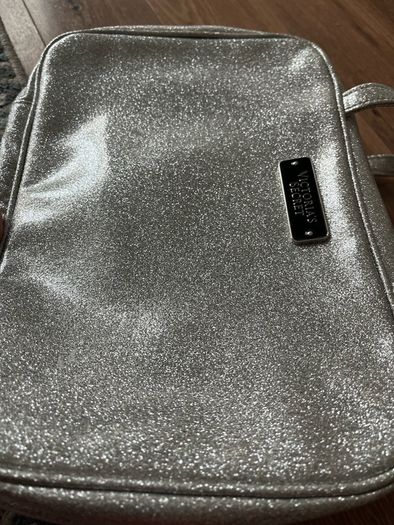 Victoria's secret cosmetic bag ( large )