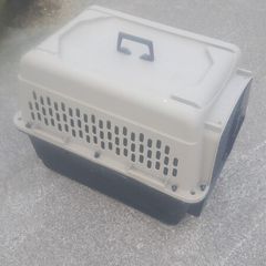 pet carrier