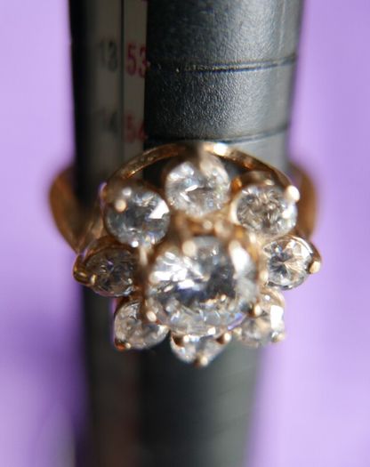 Vintage 9ct Yellow Gold 375 Cubic Zirconia Cluster Ring 5.0g