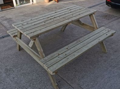 picnic bench