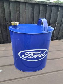 ford oil can