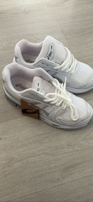 Asics Gel  runners white