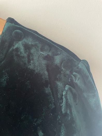 New - Velvet Ladies top forest green size 18