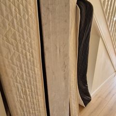 1 single bed and 2 mattresses