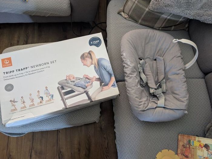 tripp trapp newborn set with toy hanger