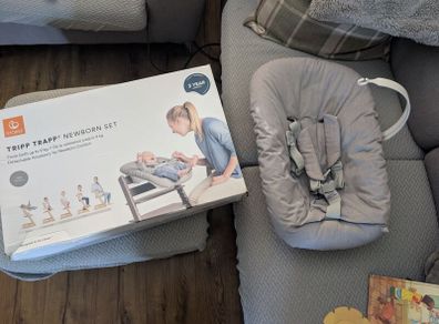 tripp trapp newborn set with toy hanger