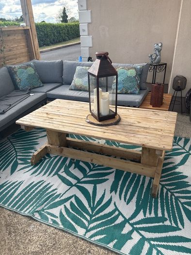 outdoor coffee table
