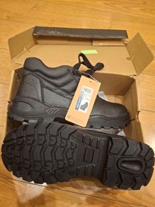 safety boots
