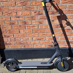 Xiaomi Mi Electric Scooter Essential