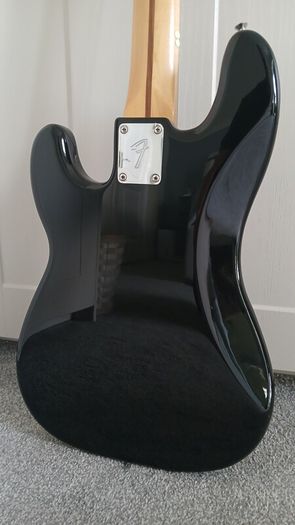 Fender Precision