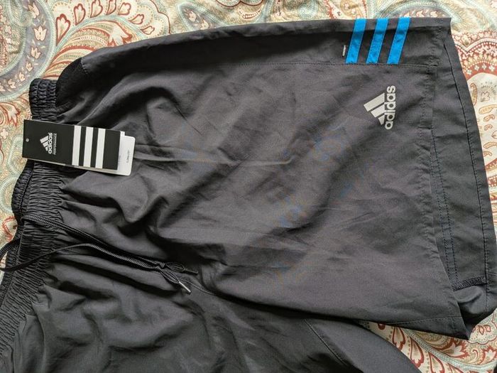 New Adidas Men's Shorts, Size M