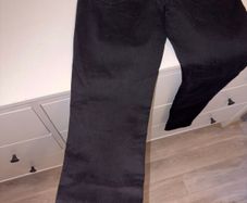 Black skinny jeans