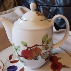 Royal Worcester, Evesham Vale, Coffee Pot