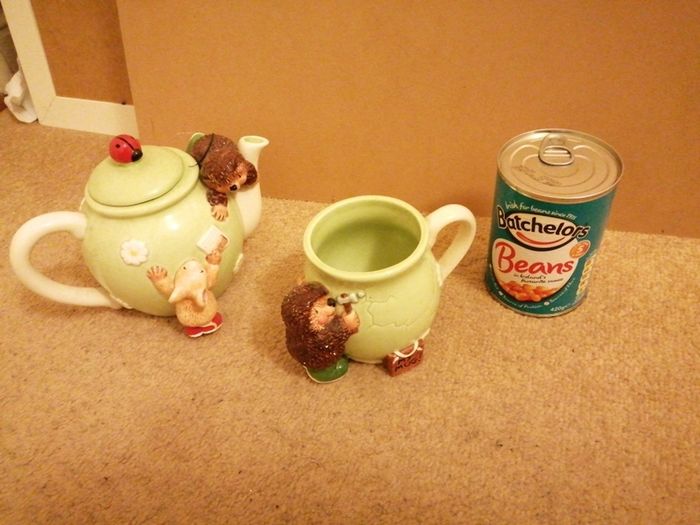 tea pot and mug
