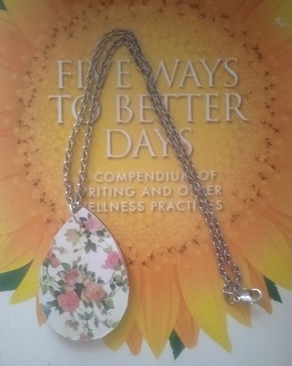 Floral pendant