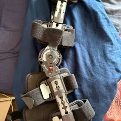 knee brace