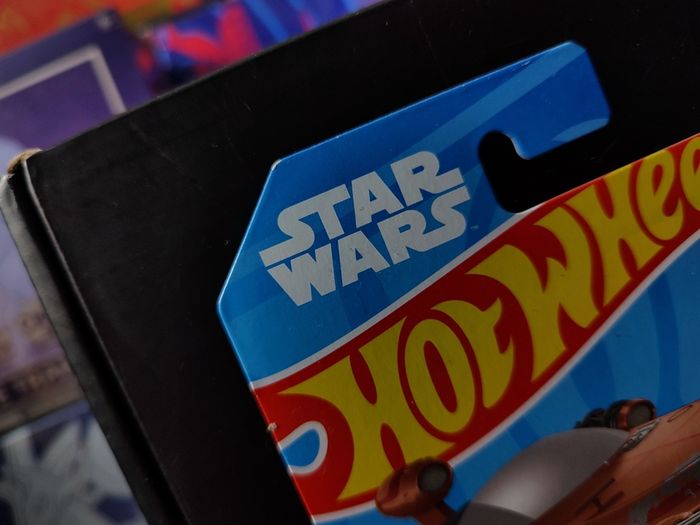 Star Wars X-34 Landspeeder ! HW Screen Time Series ! Sealed ! by Mattel / Hot Wheels !