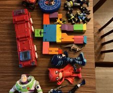 toys