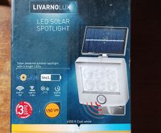 LED solar spotlight