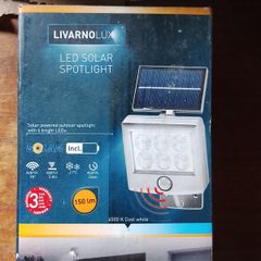 LED solar spotlight