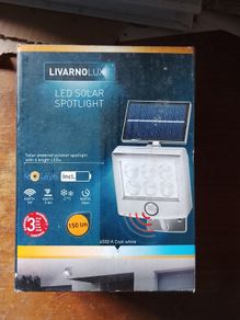 LED solar spotlight