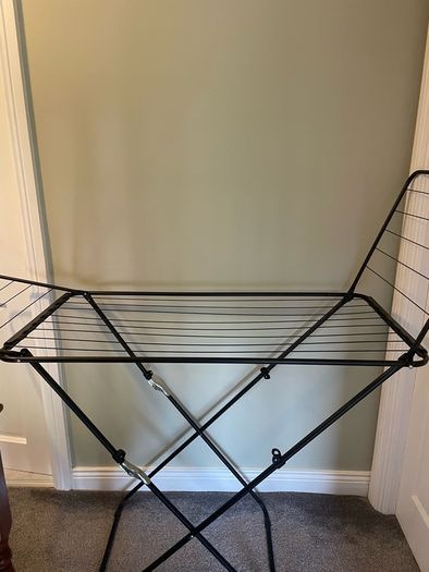 Clothes airer