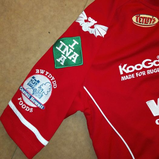 FREE POST LLanelli (M) Rugby Jersey Shirt Kooga Vintage Retro Red Wales Medium