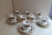 Beautiful Vintage 20 Piece Tea Set by Elizabethan  "English Garden", Fine Bone China