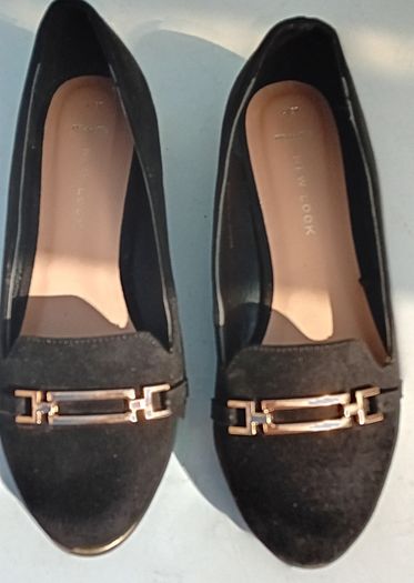 Flat Shoes