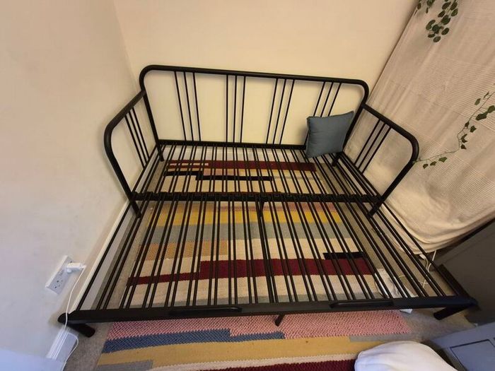 Day bed with 2 mattresses