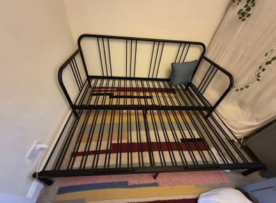 Day bed with 2 mattresses