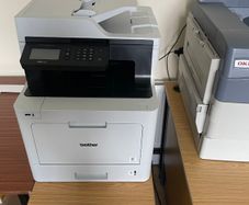 Brother MFC-L8690CDW Colour Laser Printer