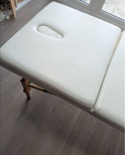 massage table