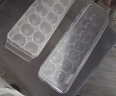 2 stroage egg holders