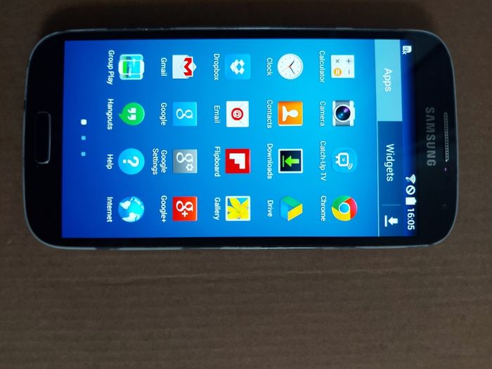 Samsung Galaxy S4, Model GT-19406, 16GB, working great and in excellent condition