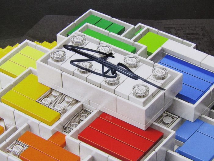 Lego House 21037 Signed By Stuart Harris The Lego House Head Designer Executive Billund Exclusive Brand New Sealed And Exclusively Signed By Stuart Harris Himself The Lego House Head Design Executive Very rare to have this set signed exclusively by Stuar