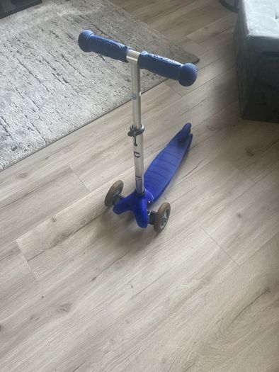 Micro Scooter