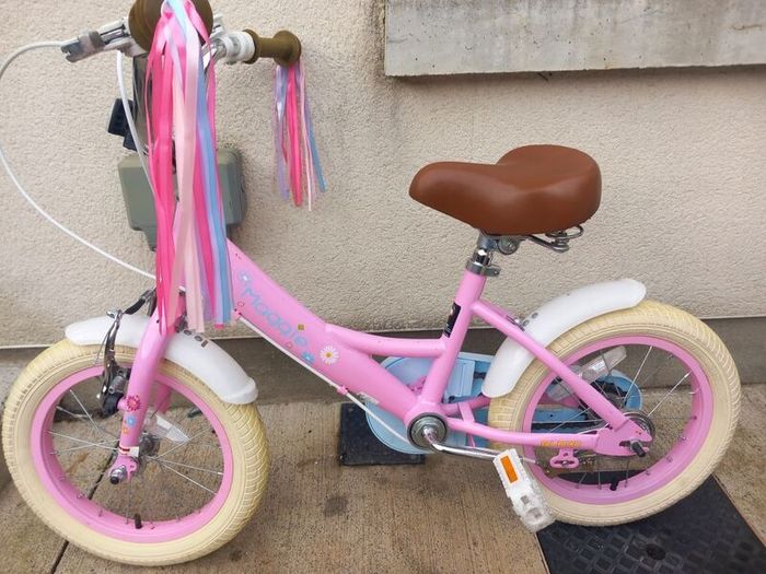 Kids maggic bike size 14 inch wheels