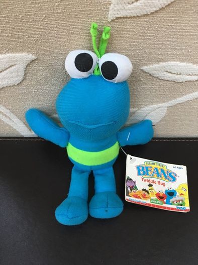 1997 Sesame Street , Beans Twiddle Bug, Collectible.